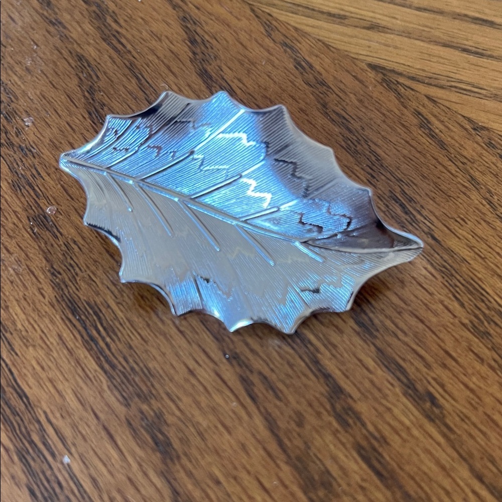 Silver Leaf-Shaped Decorative Dish